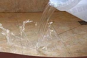 获嘉漏水维修 免砸砖防水材料该如何施工